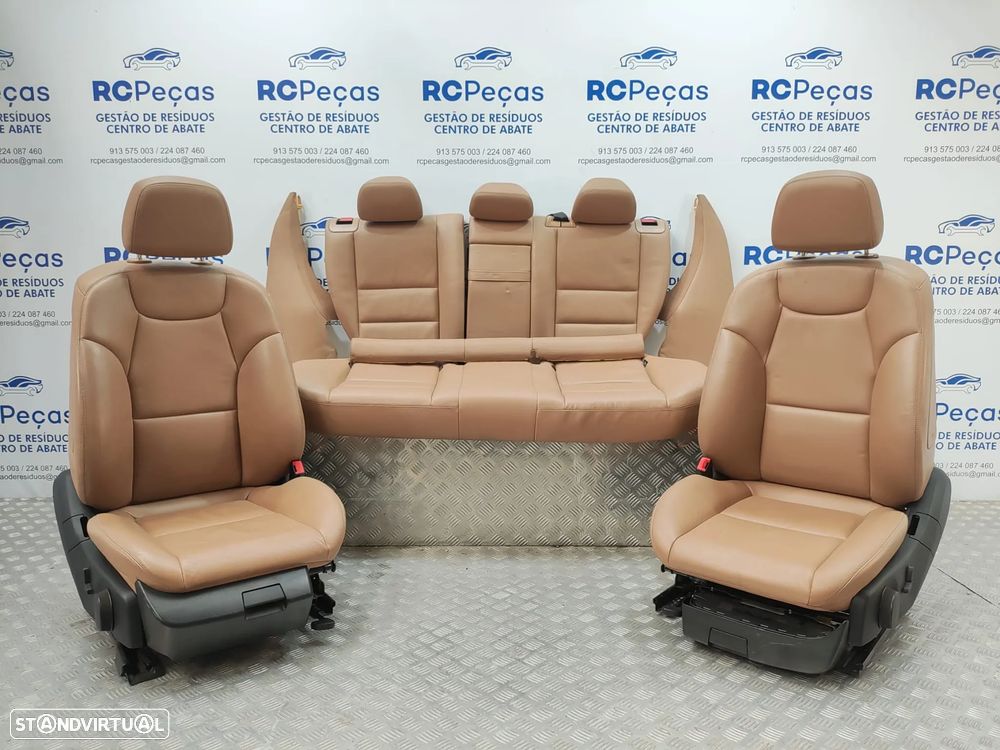 Conjunto Bancos Pele Beje Mercedes Benz Class C W204 Carrinha 2008 a 2014