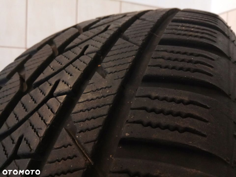 R17 235/60 102H Falken EuroWinter 7,2mm - 3