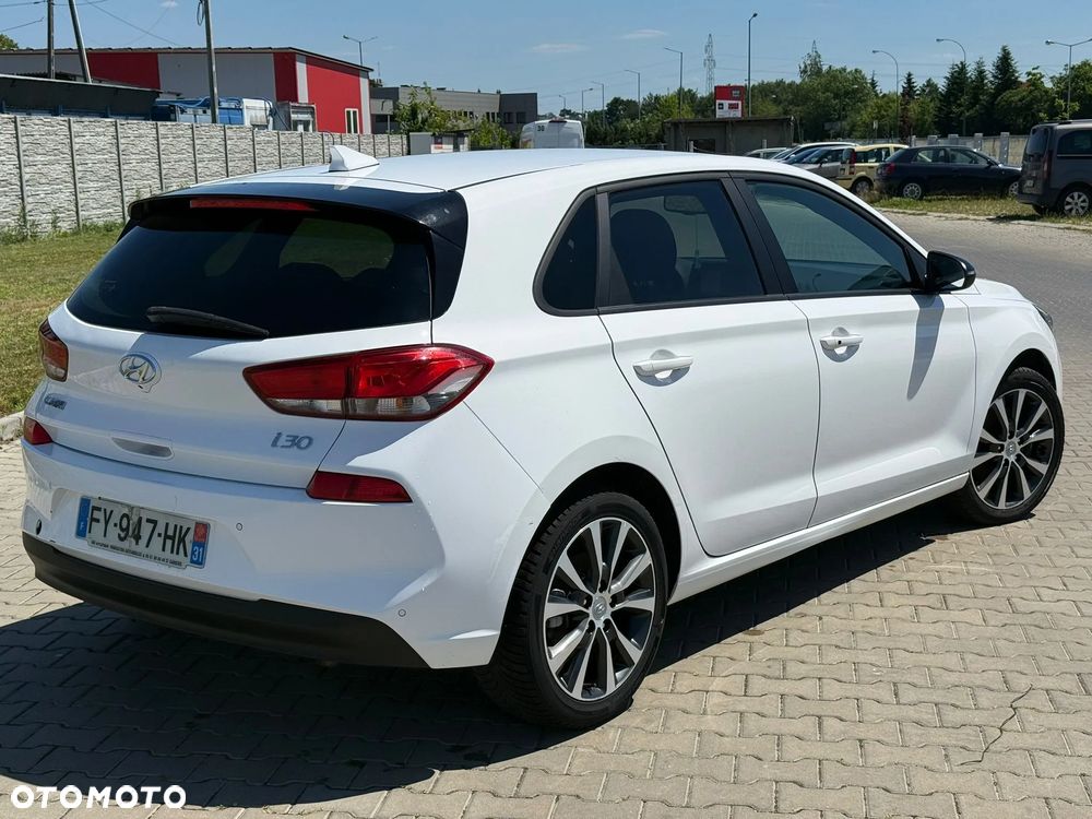 Hyundai i30 1.6 CRDI DCT Passion Plus - 4
