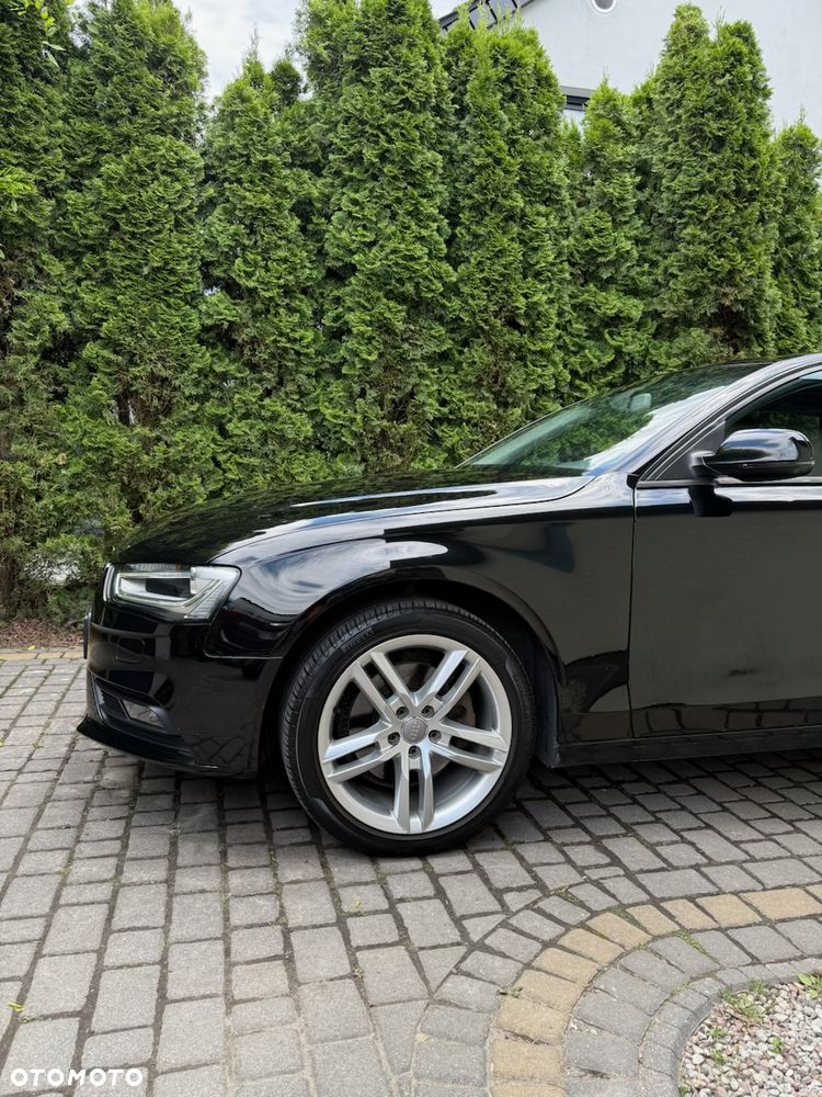 Audi A4 Avant 2.0 TDI Multitronic - 25