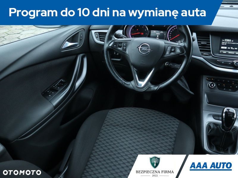 Opel Astra - 8