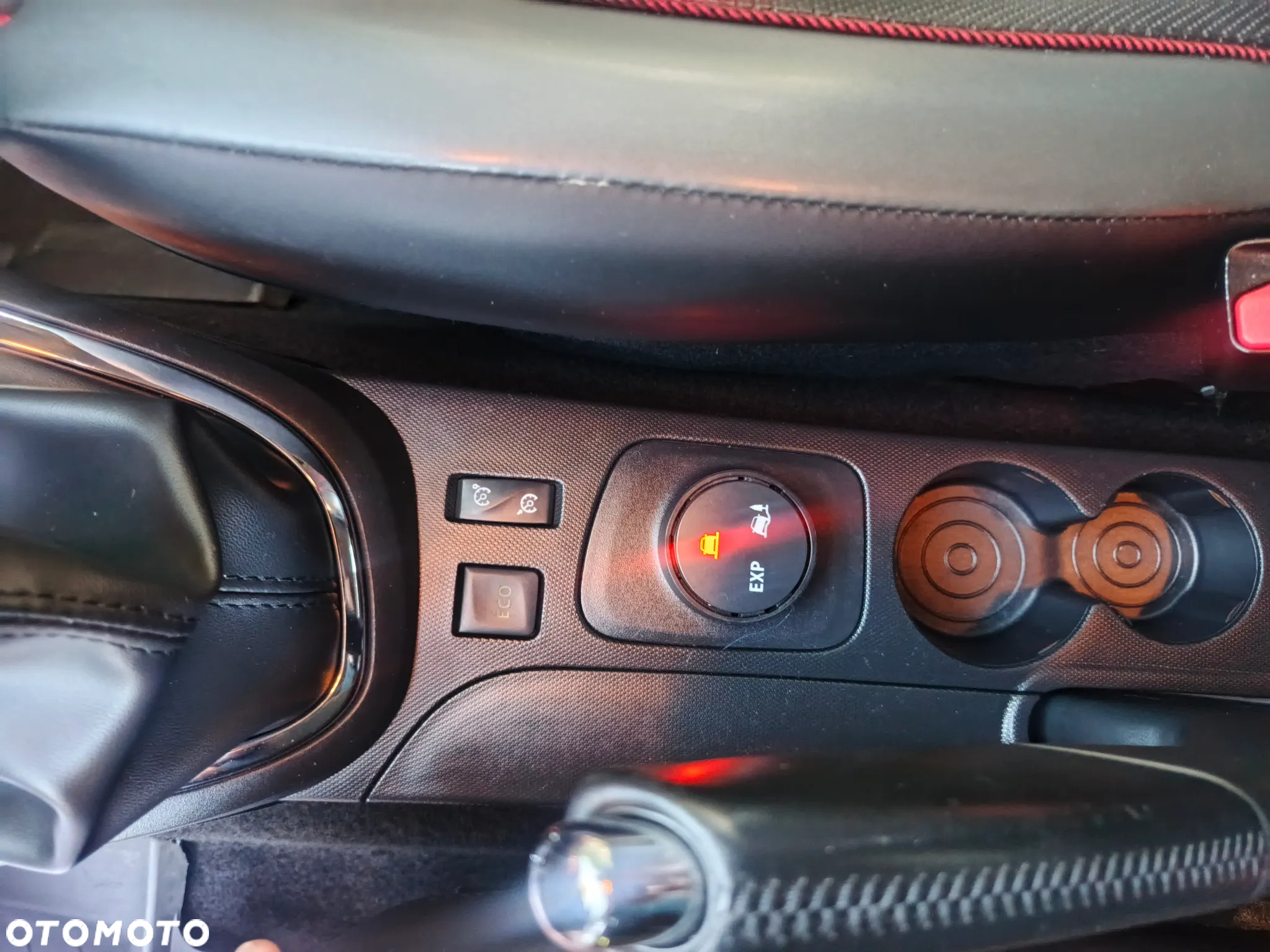Renault Captur 0.9 Energy TCe Helly Hansen - 29