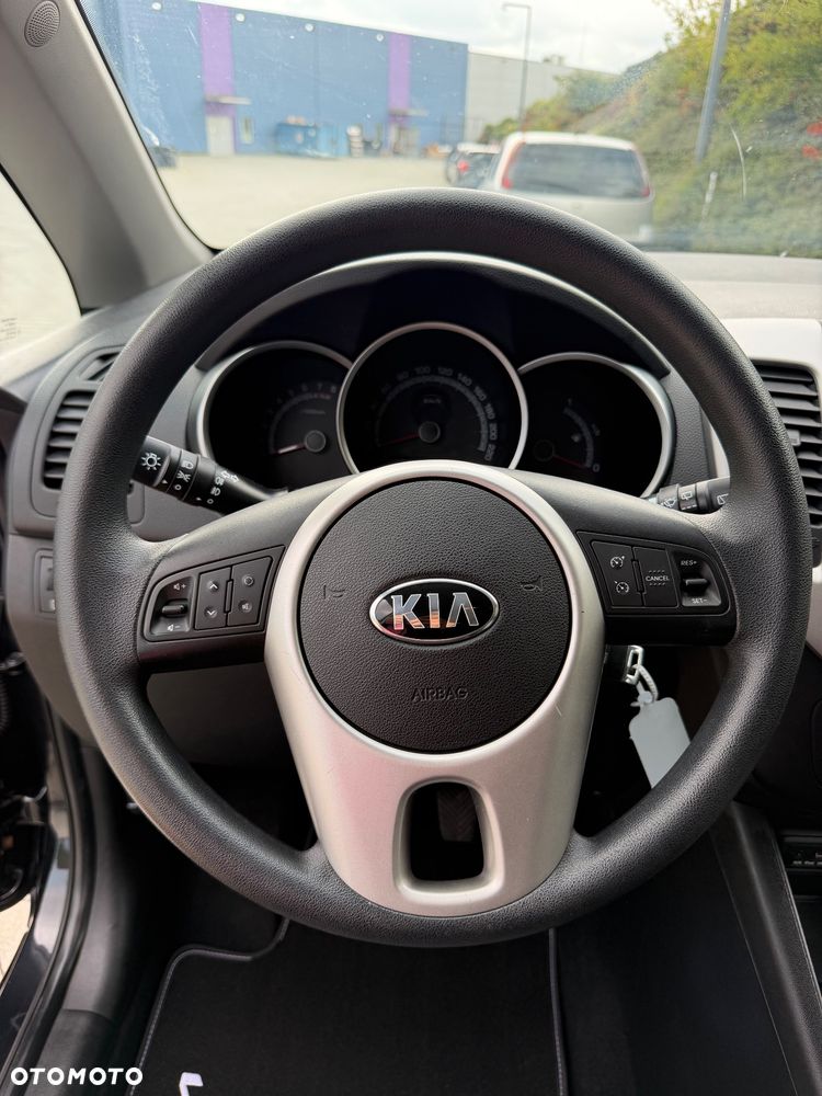 Kia Venga 1.4 Business Line - 17