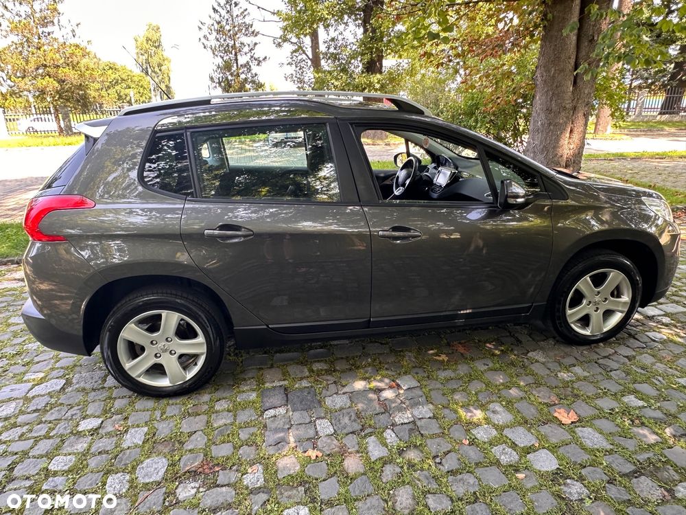 Peugeot 2008 1.2 Pure Tech Active S&S - 29