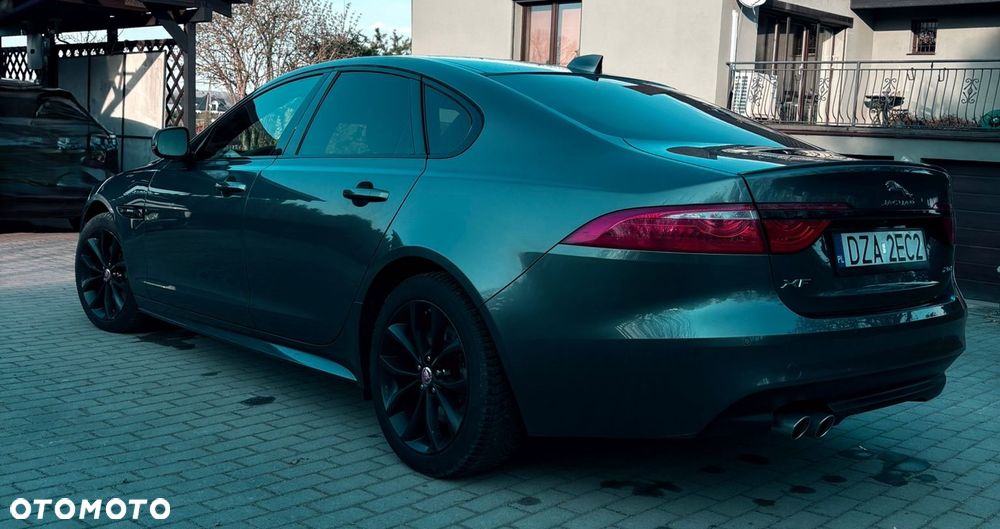 Jaguar XF 2.0 i4D R-Sport - 6