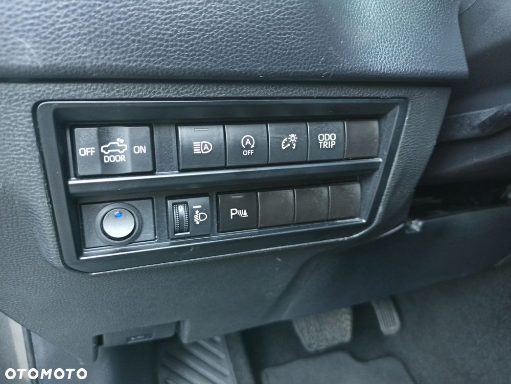Toyota Tundra - 21