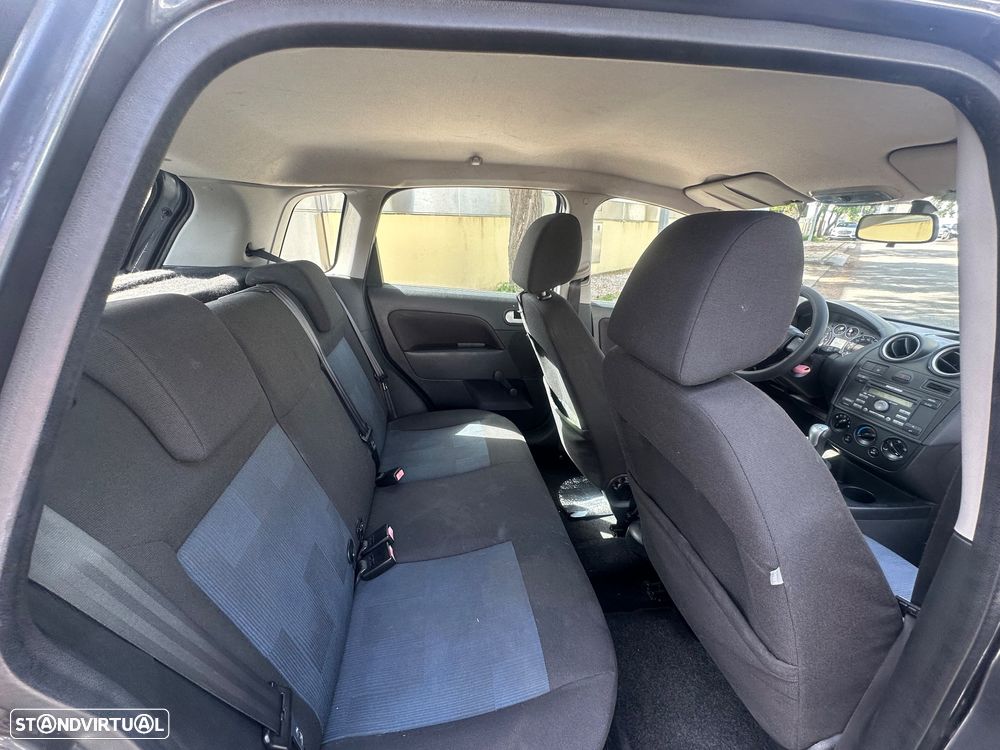 Ford Fiesta 1.25 Trend - 14