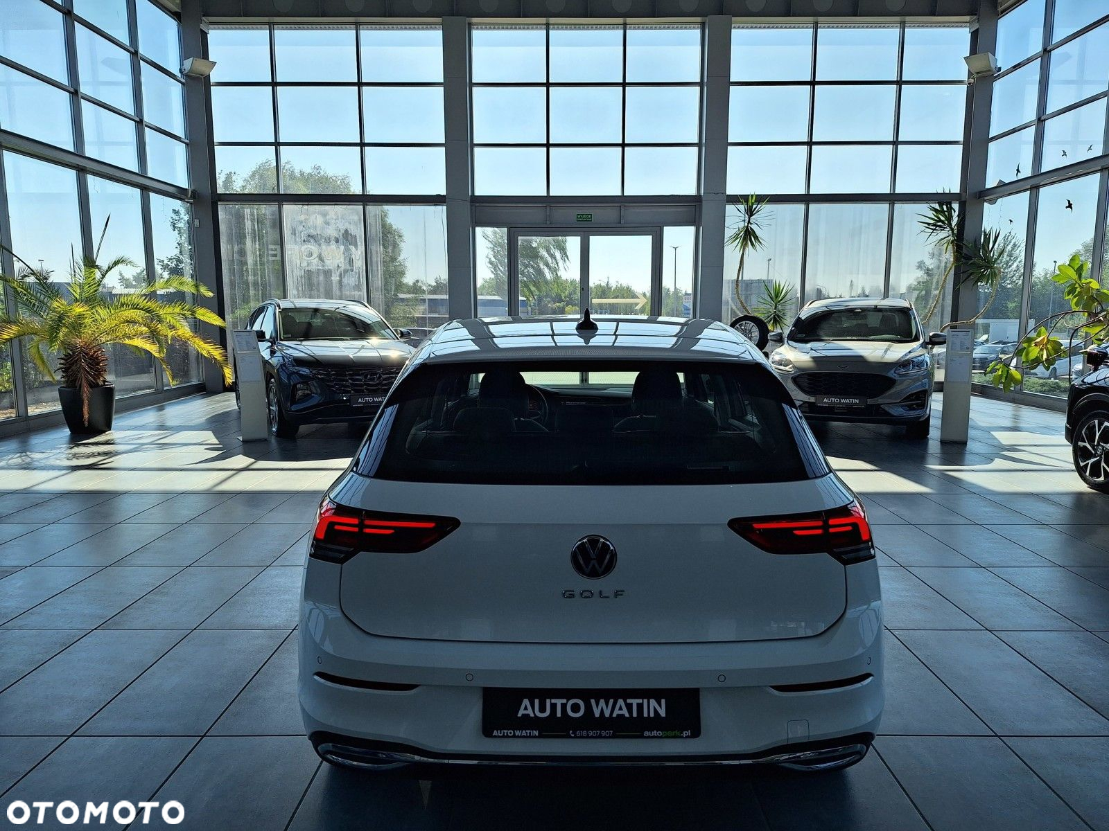 Volkswagen Golf - 10
