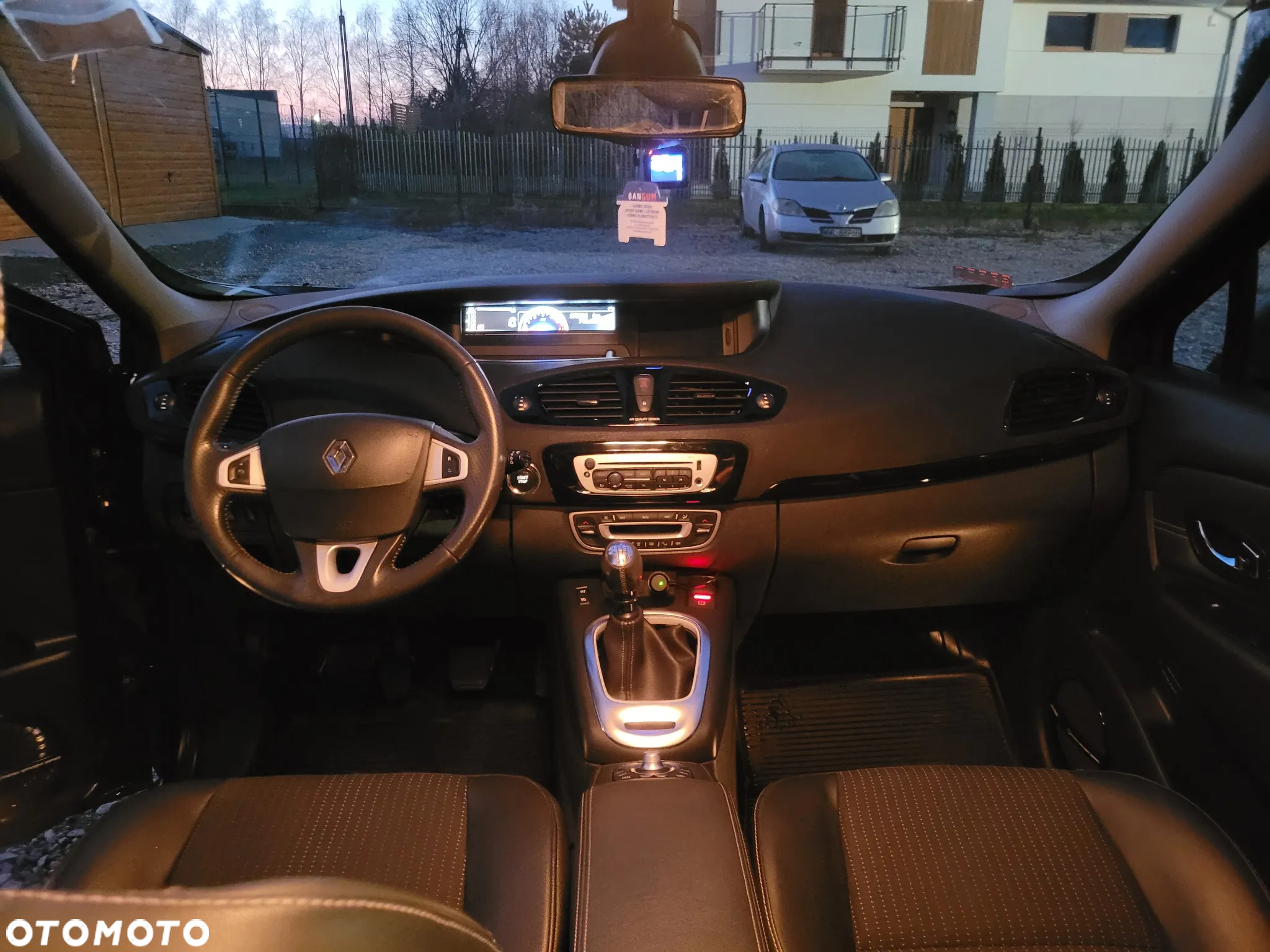 Renault Scenic 1.6 dCi Energy Bose Edition S&S - 16