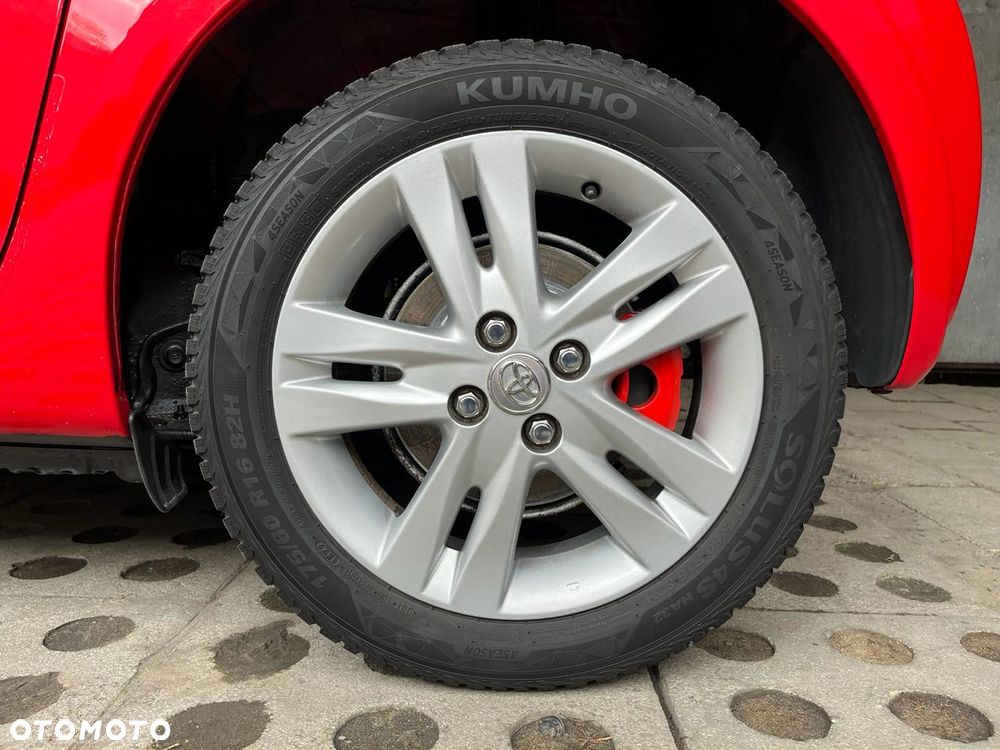 Toyota iQ 1.33 Plus - 8