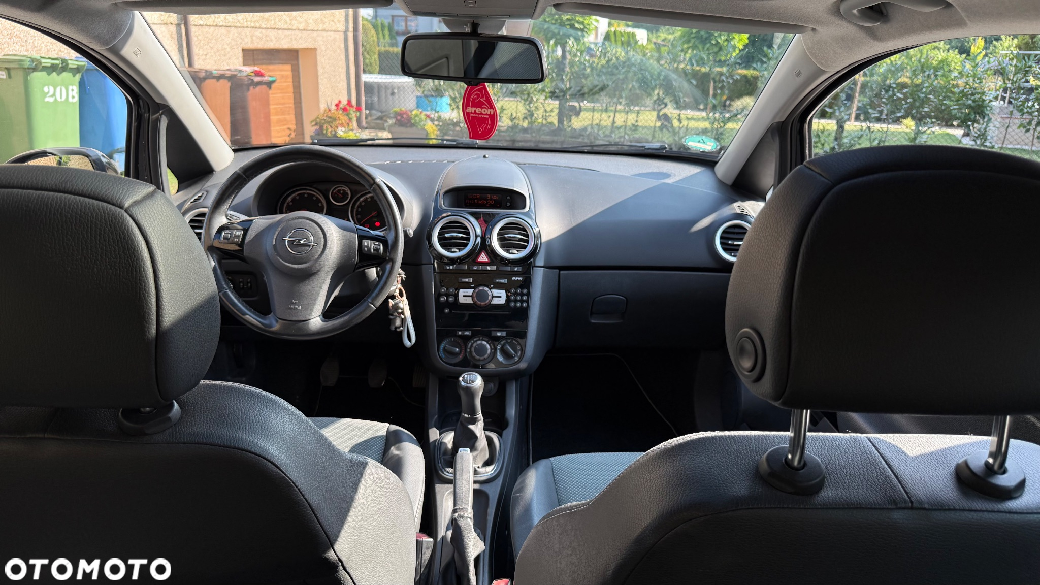 Opel Corsa 1.4 16V Sport - 14