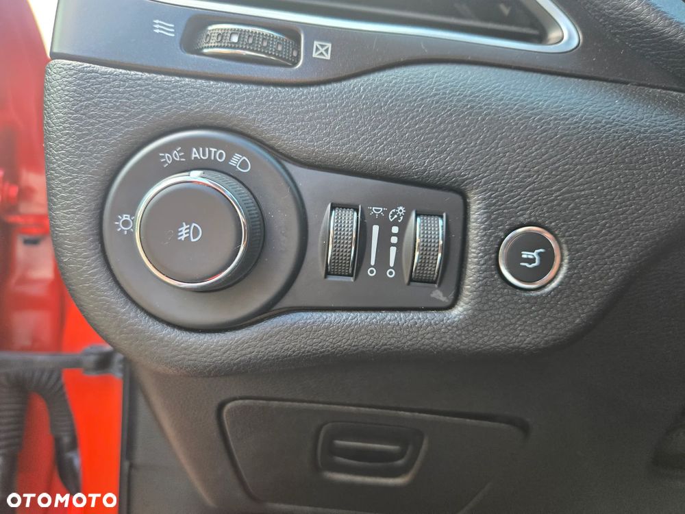 Jeep Cherokee 3.2 V6 Pentastar Active Drive Lock Autom Trailhawk - 32