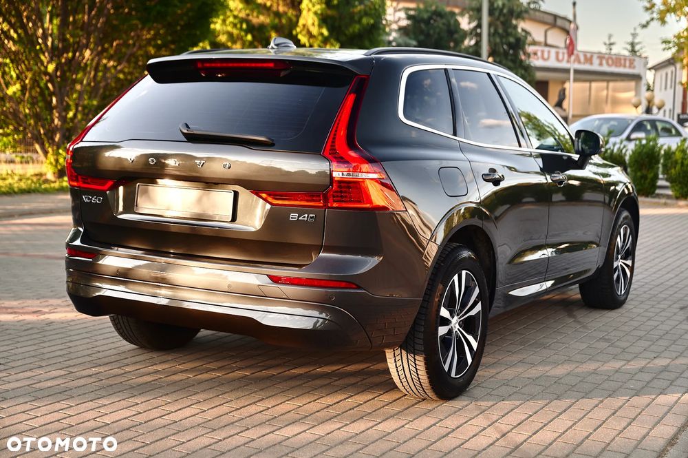 Volvo XC 60 B4 D AWD Momentum Pro - 13