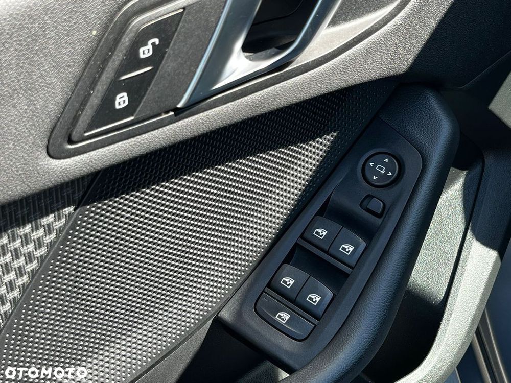 BMW Seria 1 118i Advantage - 15