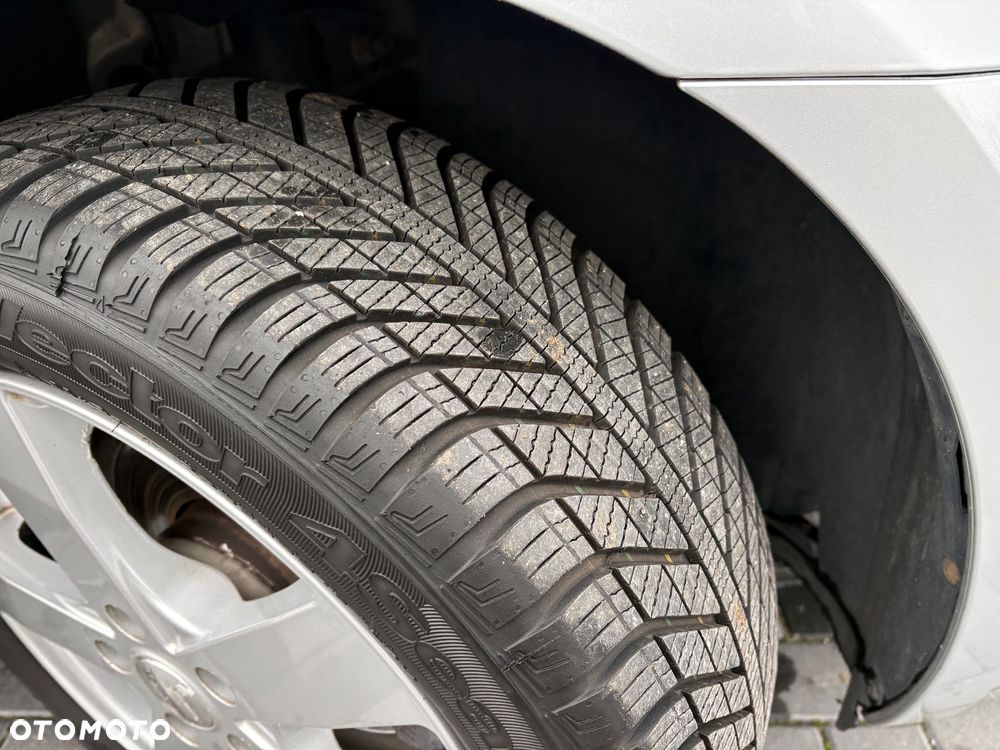 Skoda Octavia 1.6 TDI Ambition DSG - 24