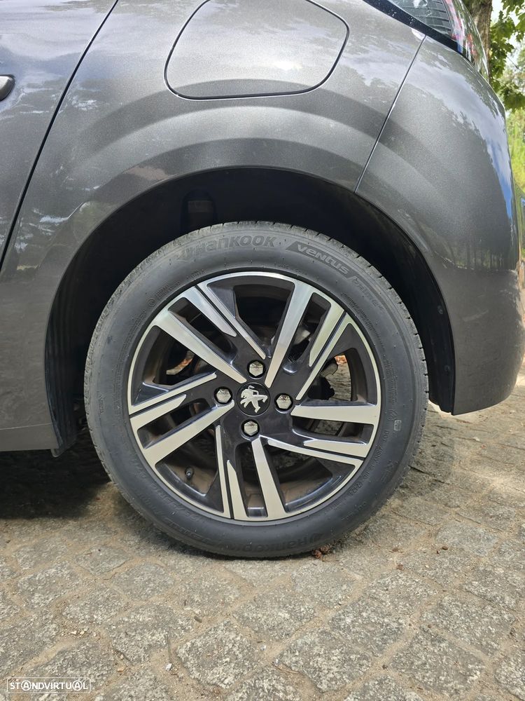 Peugeot 208 1.2 PureTech Allure Pack - 16