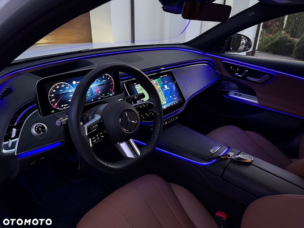 Mercedes-Benz Klasa E 220 d AMG - 20