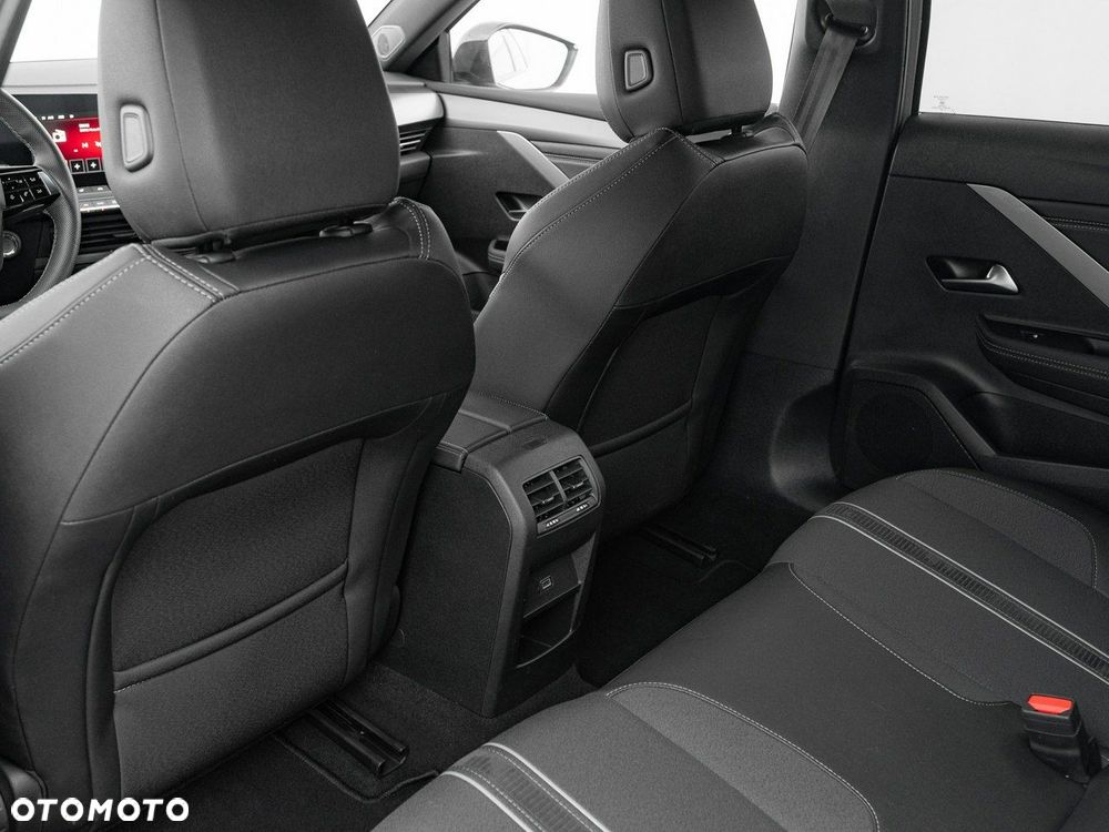 Opel Astra VI 1.2 T GS S&S - 24