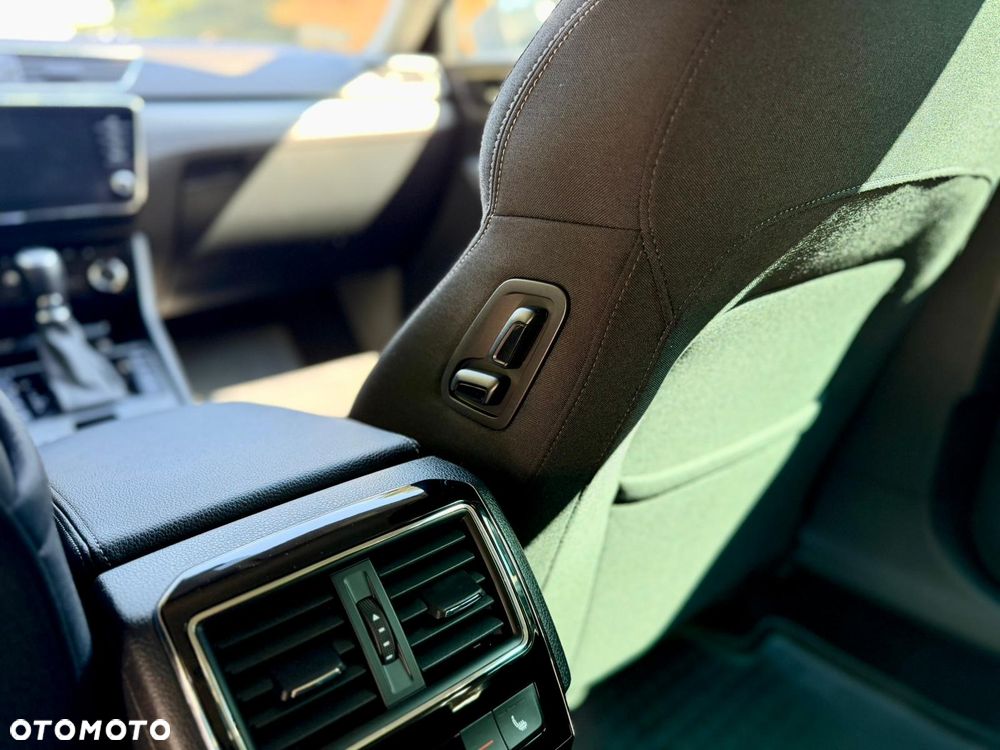 Skoda Superb 2.0 TDI SCR 4x4 Style DSG - 31