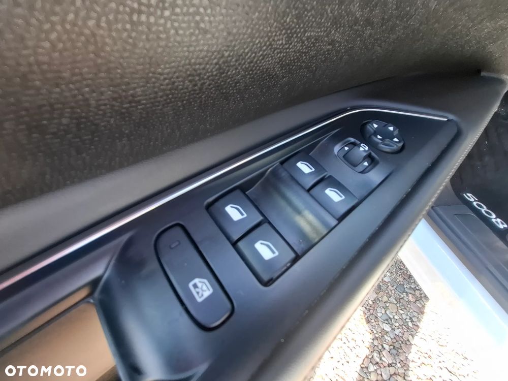 Peugeot 5008 BlueHDi 130 EAT8 Active - 8