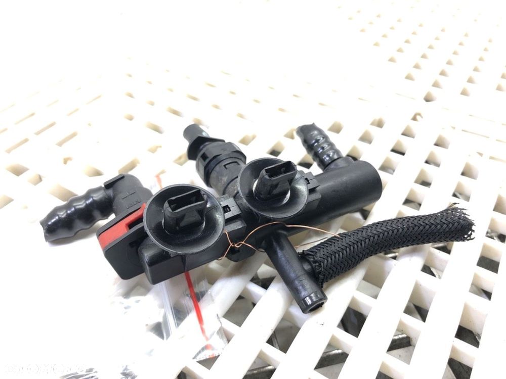 ROZDZIELACZ PALIWA  FORD FOCUS IV (HN) 2018 - 2022 1.5 EcoBlue 88 kW [120 KM] olej napędowy 2018 - - 2