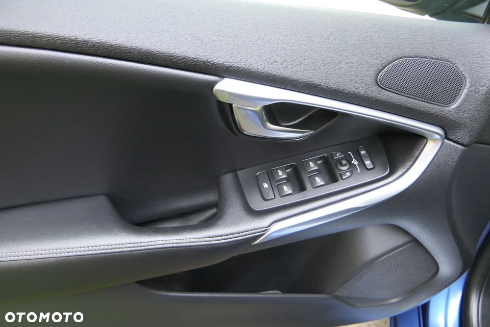 Volvo V40 D2 RDesign - 31