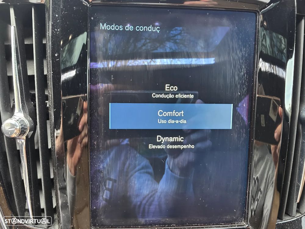 Volvo S90 2.0 D5 Inscription AWD Geartronic - 29