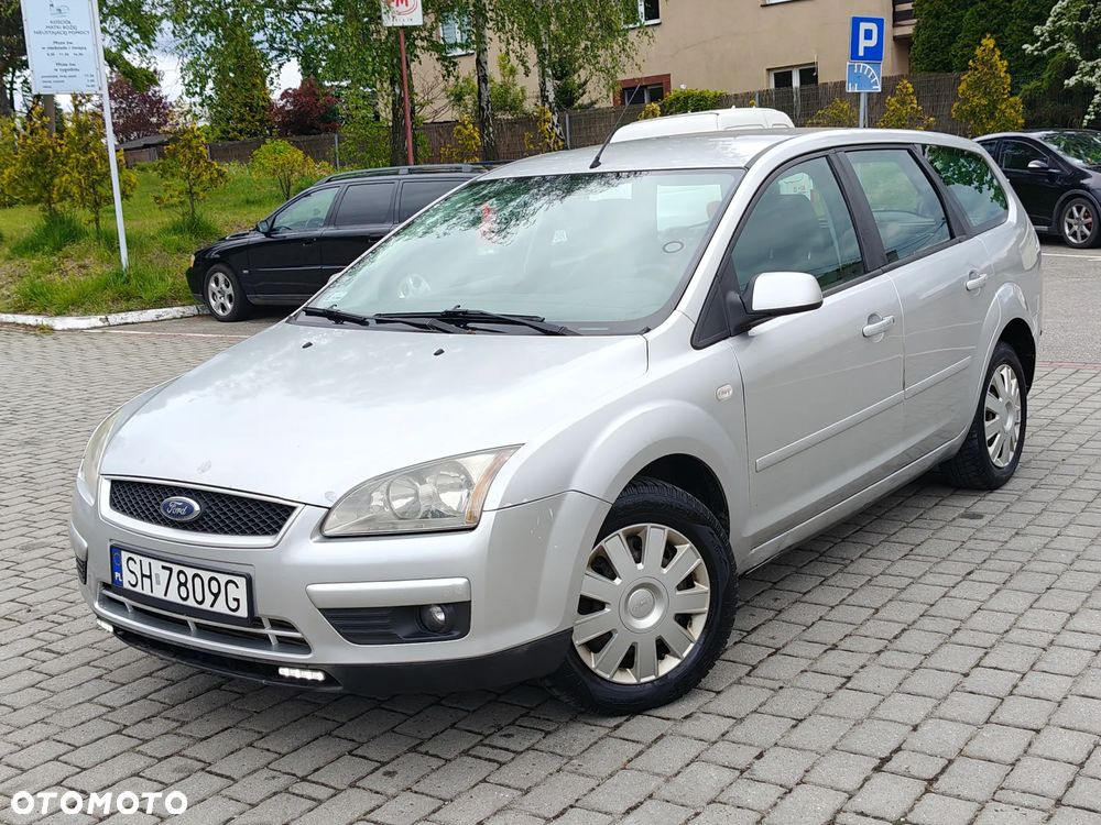 Ford Focus 1.6 TDCi DPF Ambiente - 9