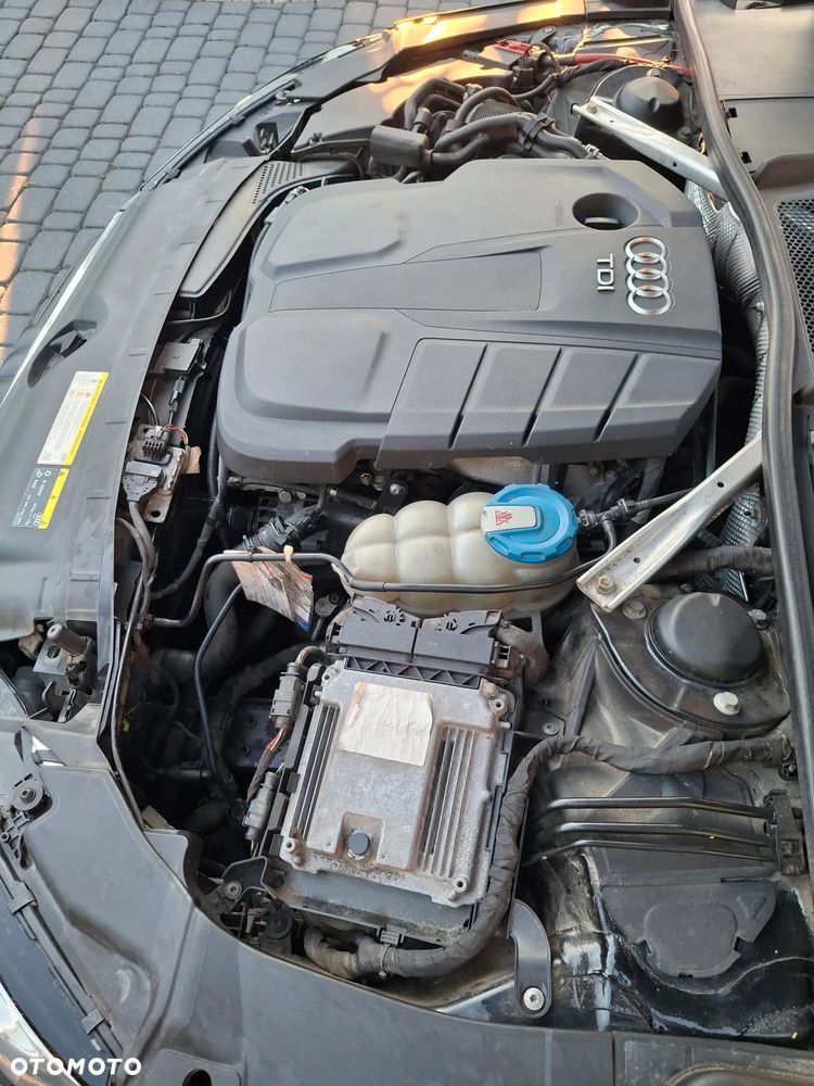 Audi A4 Avant 2.0 TDI - 8