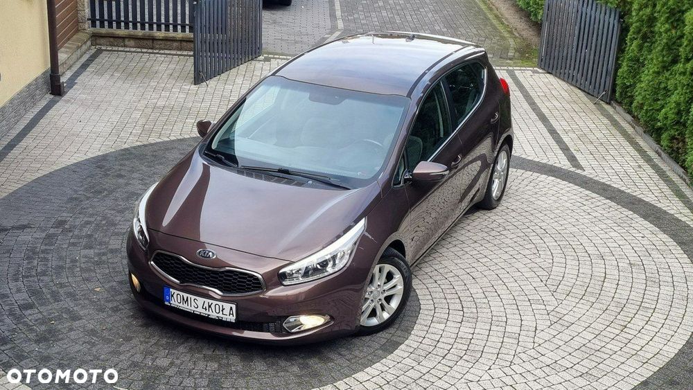 Kia Ceed - 25