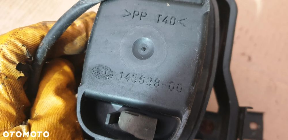 Mitsubishi Carisma LIFT Halogen Przedni Prawy Przód P.P. - 3