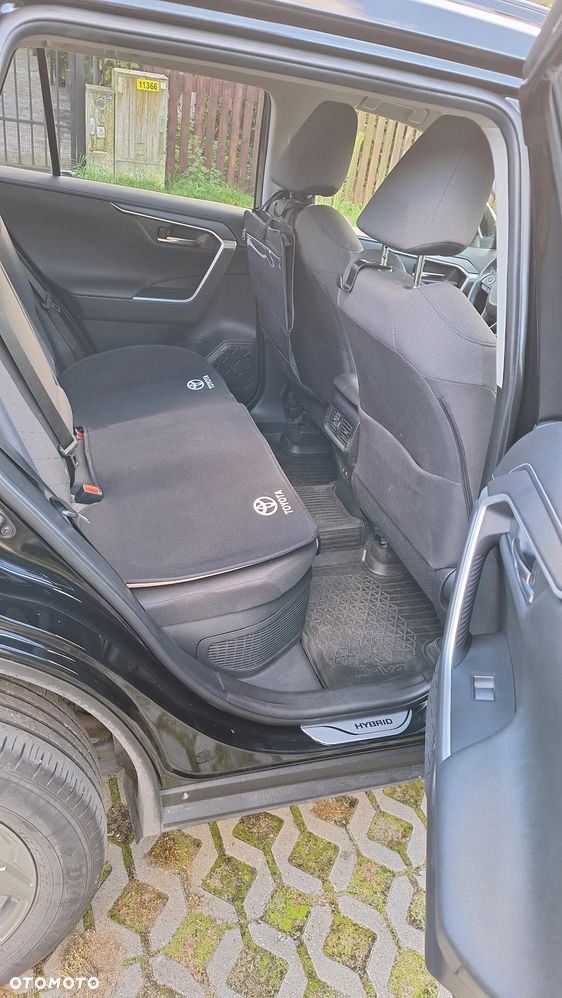 Toyota RAV4 - 9