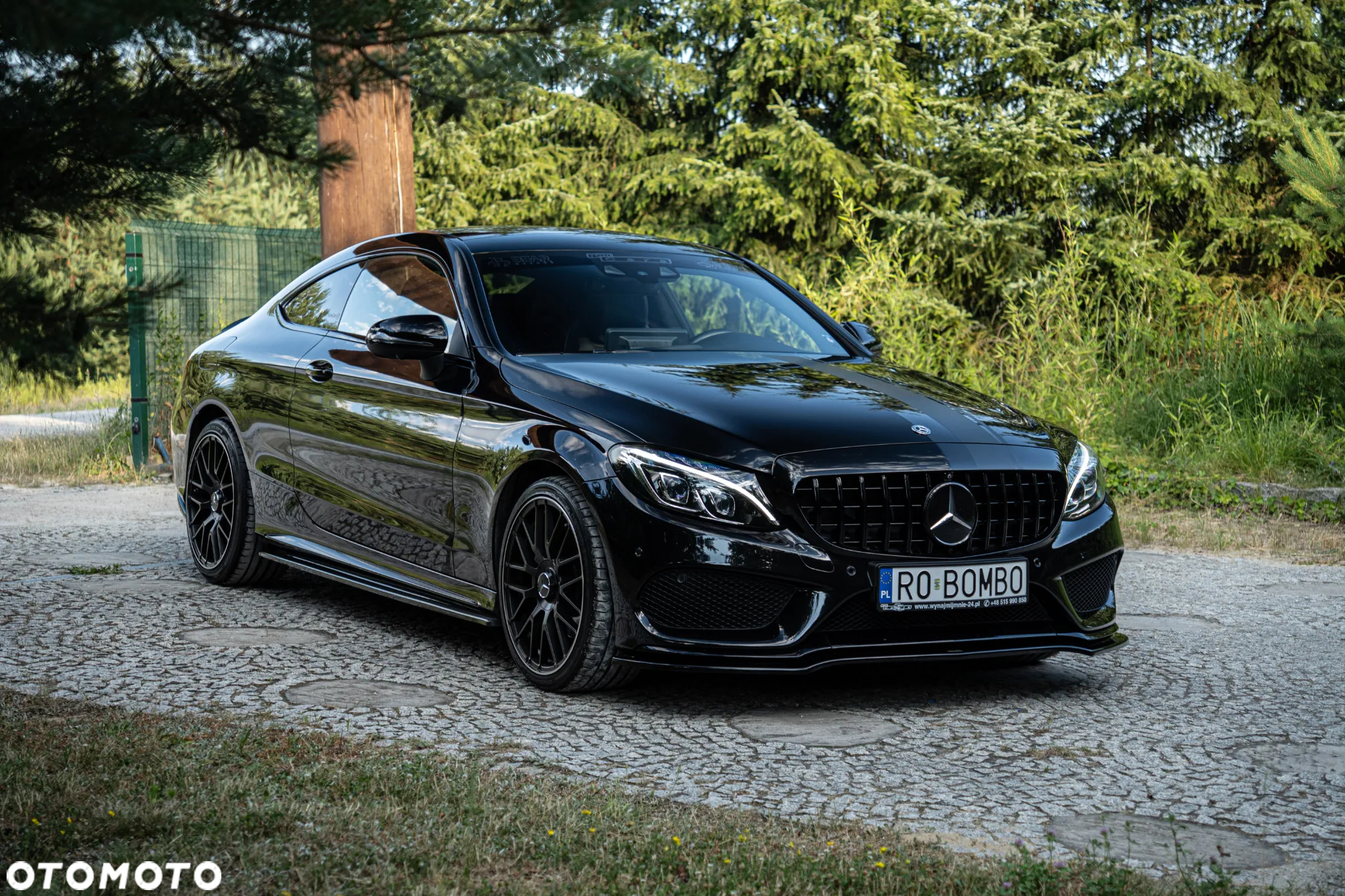 Mercedes-Benz Klasa C 200 Coupe 4Matic 9G-TRONIC AMG Line - 2