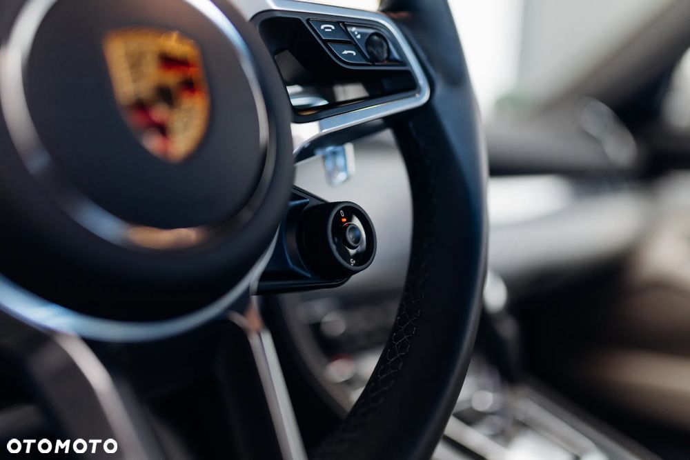 Porsche 718 Cayman GPF PDK - 29