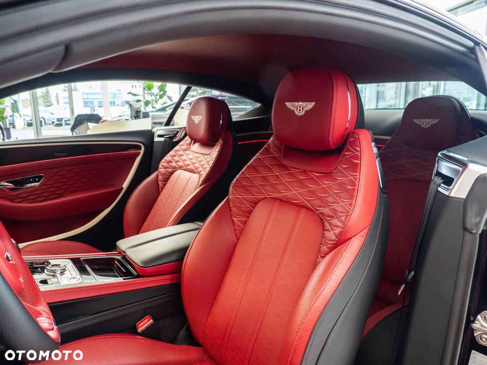 Bentley Continental GT - 13