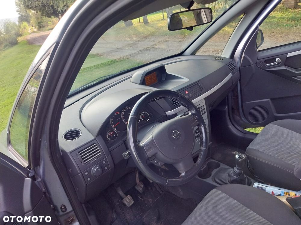 Opel Meriva - 24