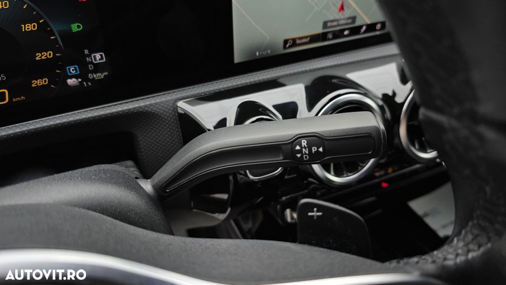 Mercedes-Benz A - 17