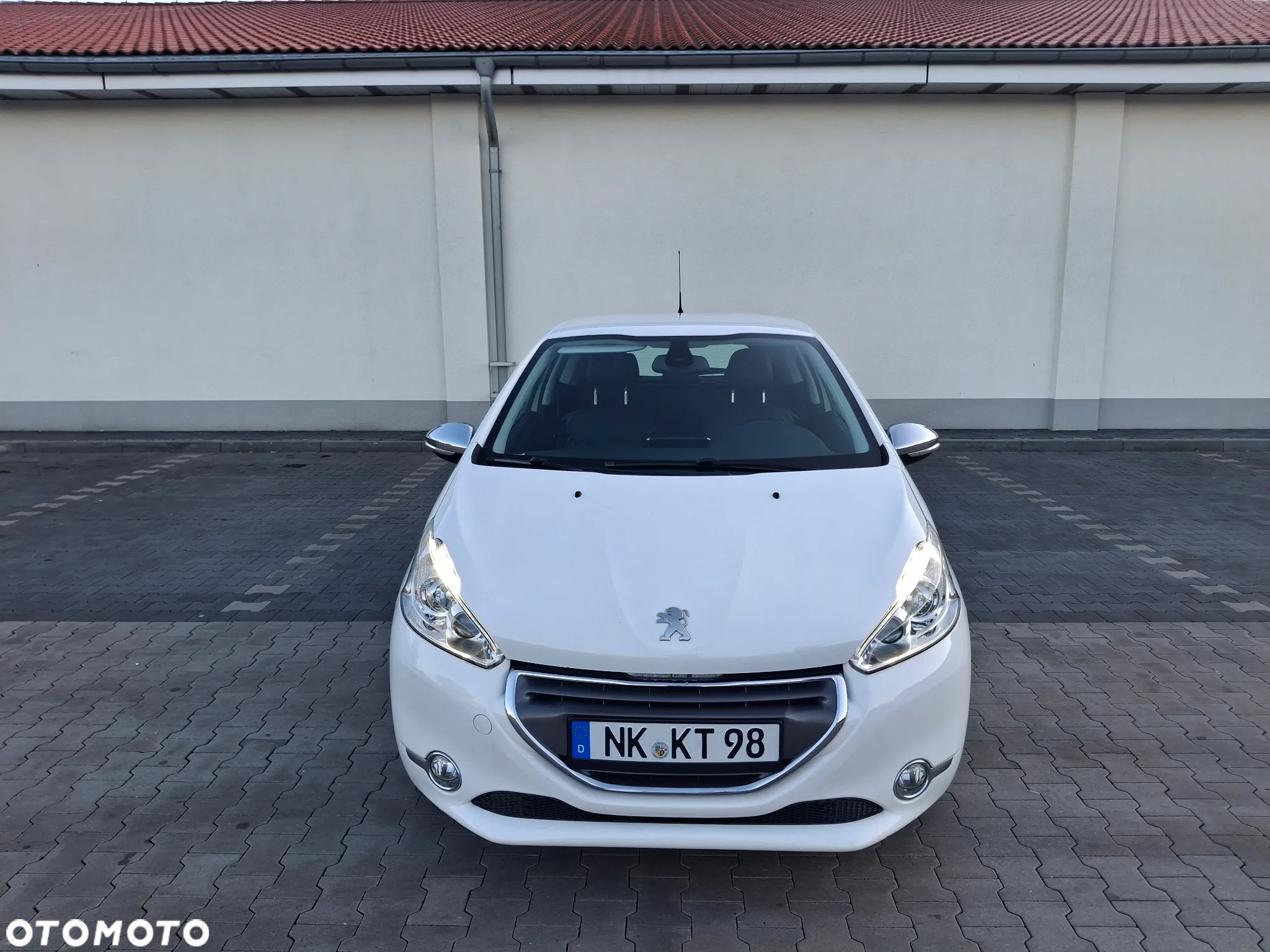 Peugeot 208 120 VTI Allure - 5