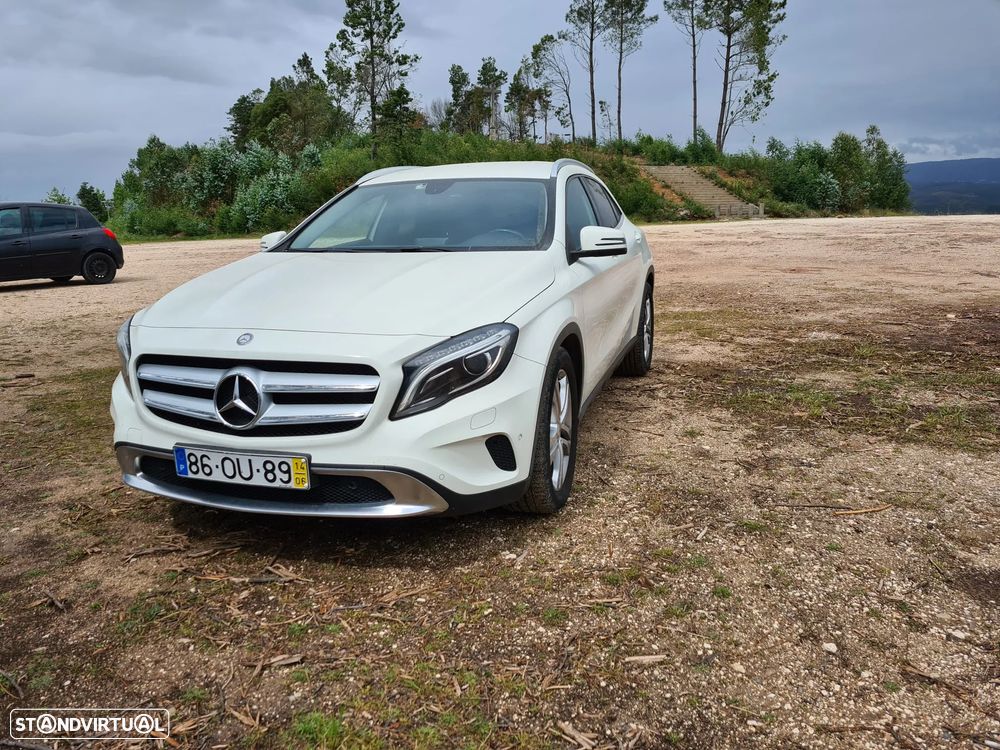 Mercedes-Benz GLA 220 CDI Urban 4-Matic - 2