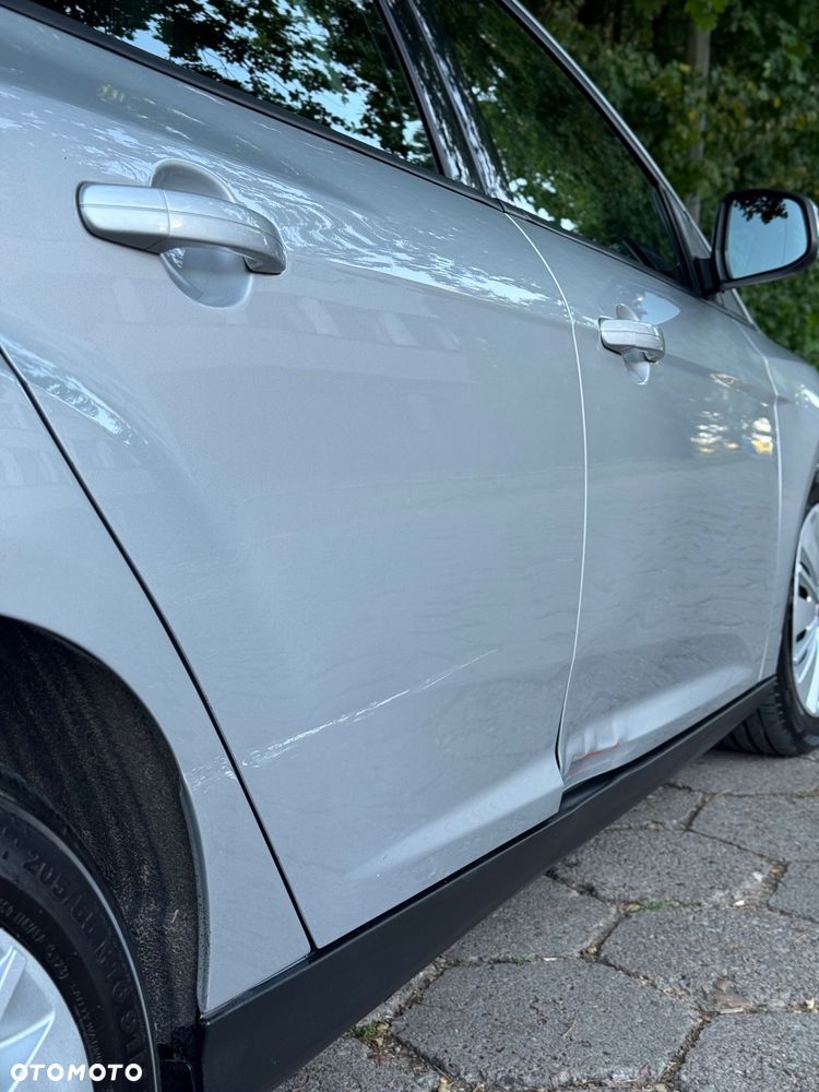 Ford Focus 1.5 TDCi SYNC Edition - 18