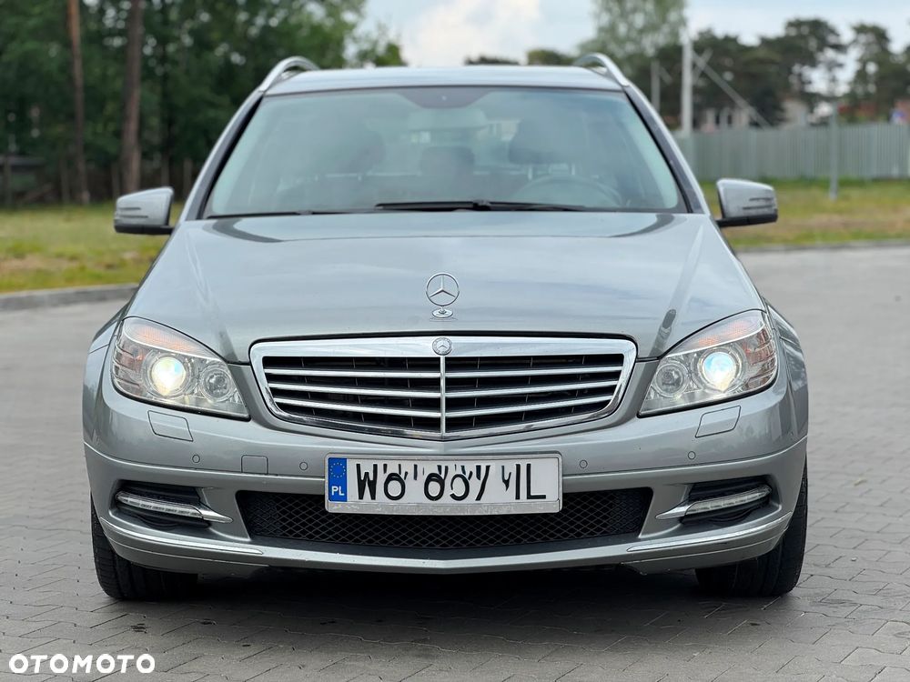 Mercedes-Benz Klasa C 250 CDI DPF 4Matic 7G-TRONIC BlueEFFICIENCY Elegance - 10