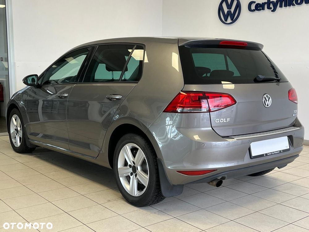 Volkswagen Golf 1.6 TDI Highline - 11