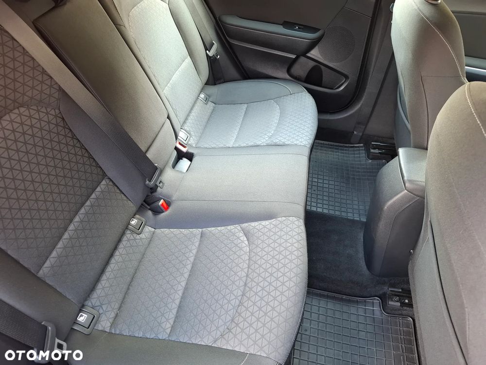 Kia Ceed 1.4 T-GDI M DCT - 28