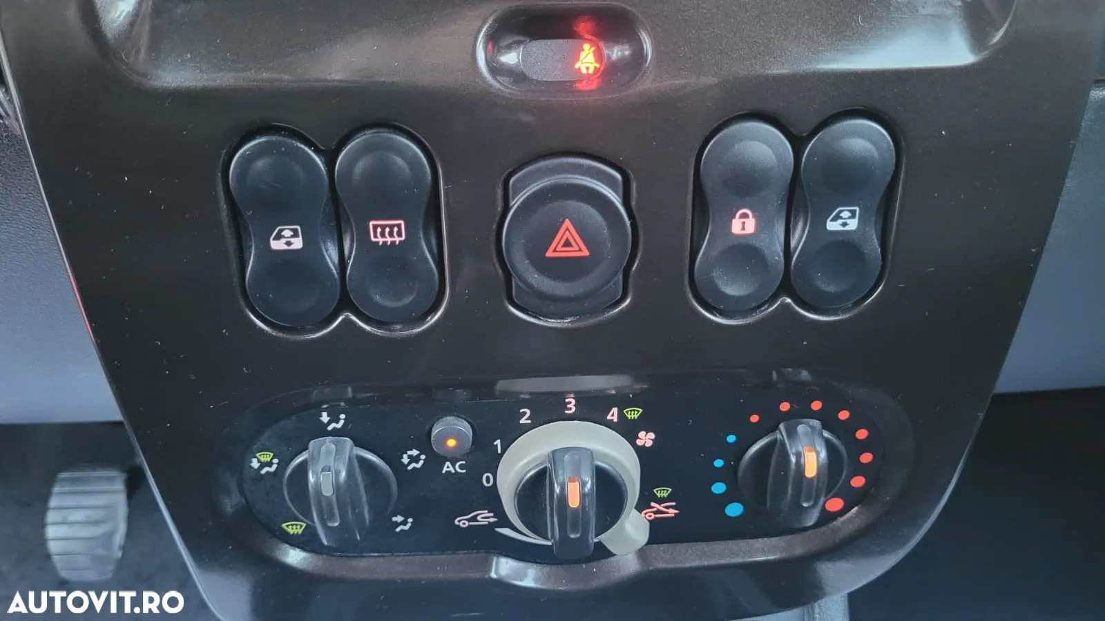 Dacia Duster 1.5 dCi 4x2 Ambiance - 18