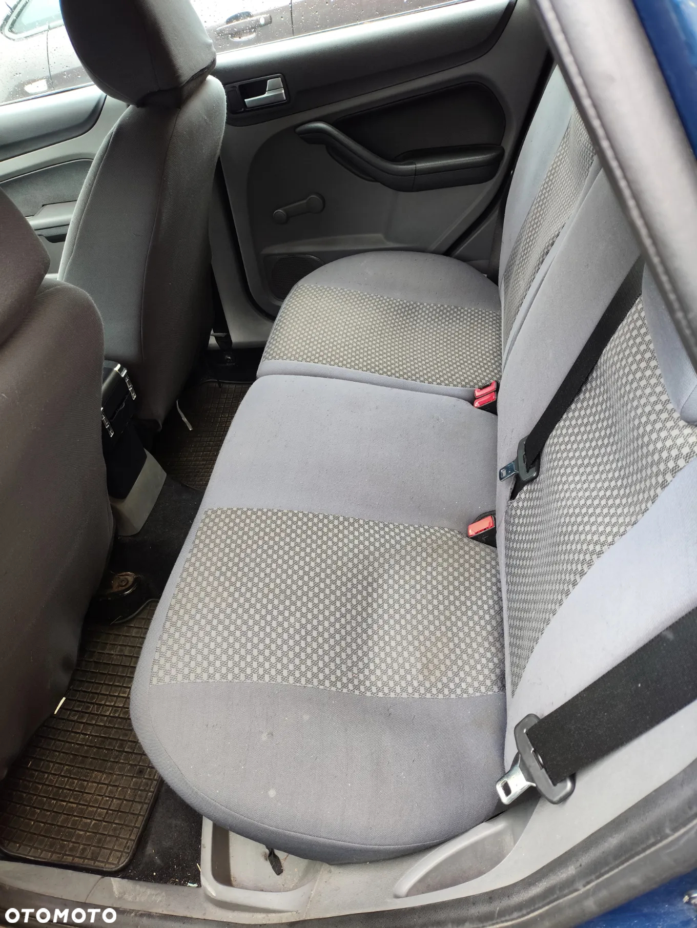 Ford Focus 1.8 TDCi Ambiente - 6