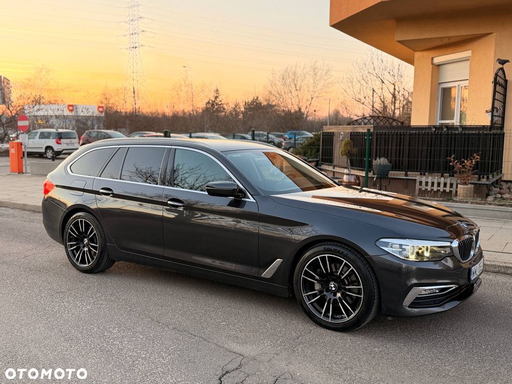 BMW Seria 5 530d xDrive Luxury Line sport - 2