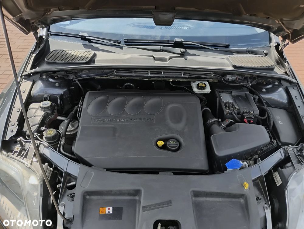 Ford Mondeo 2.0 TDCi Titanium - 38