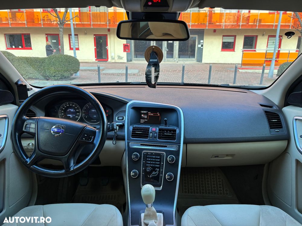 Volvo XC 60 DRIVe Kinetic - 2