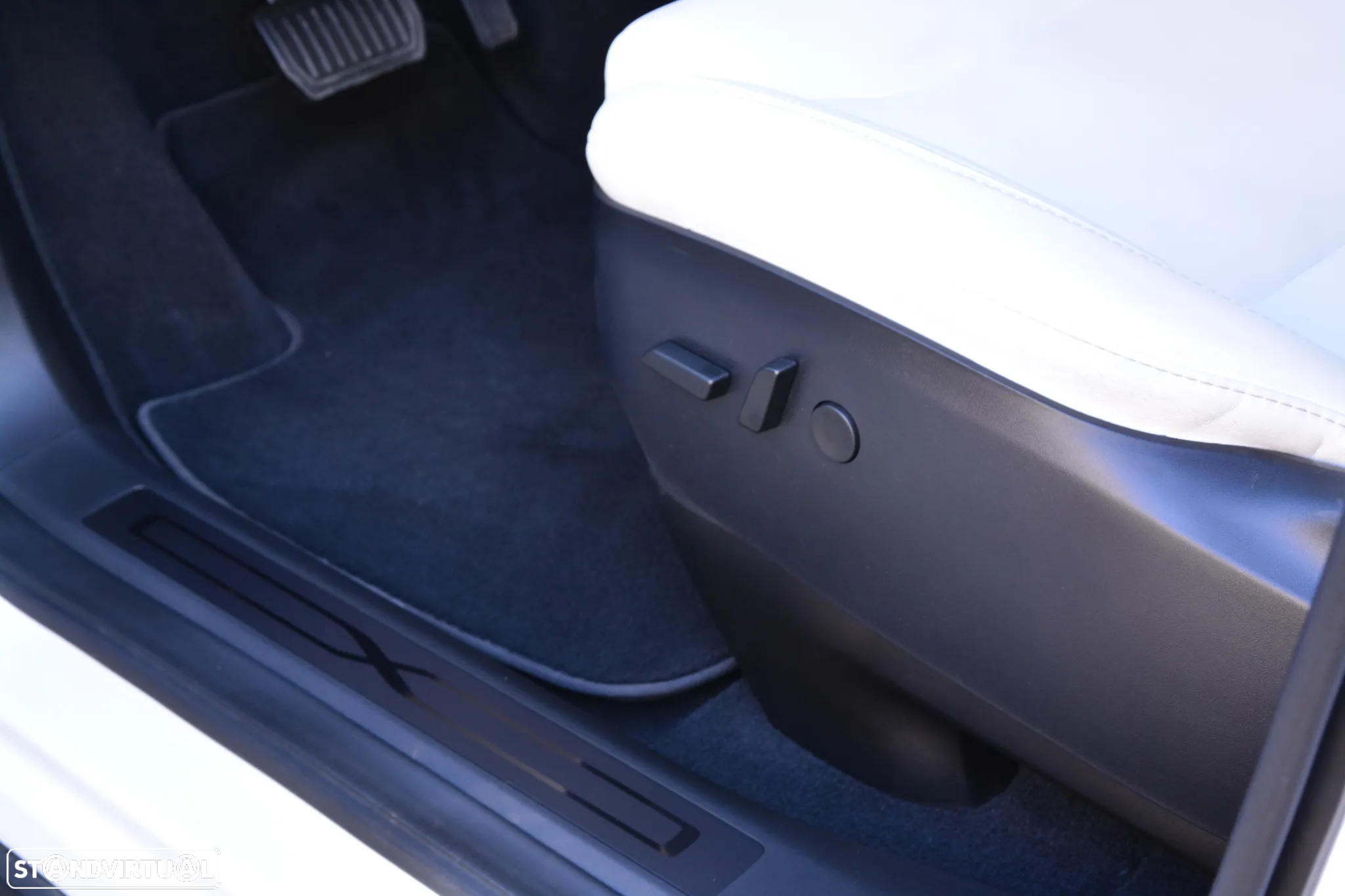 Tesla Model X 100 kWh Long Range AWD - 43