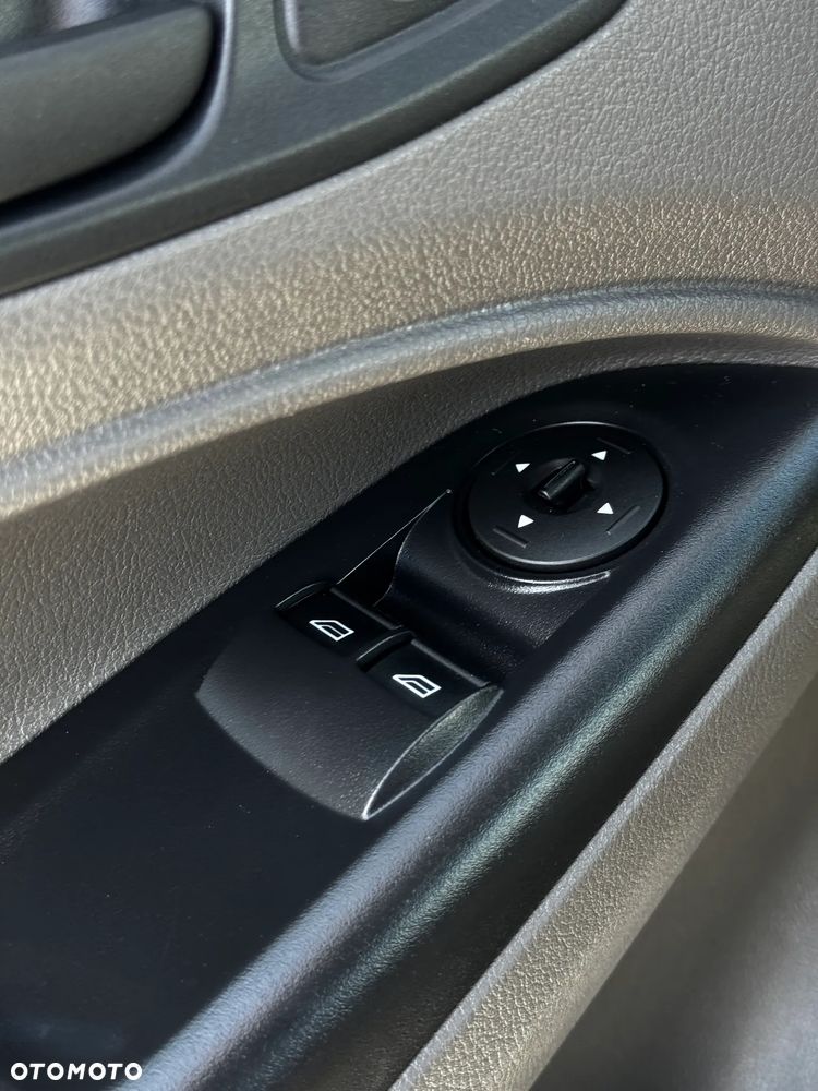 Ford Connect - 24
